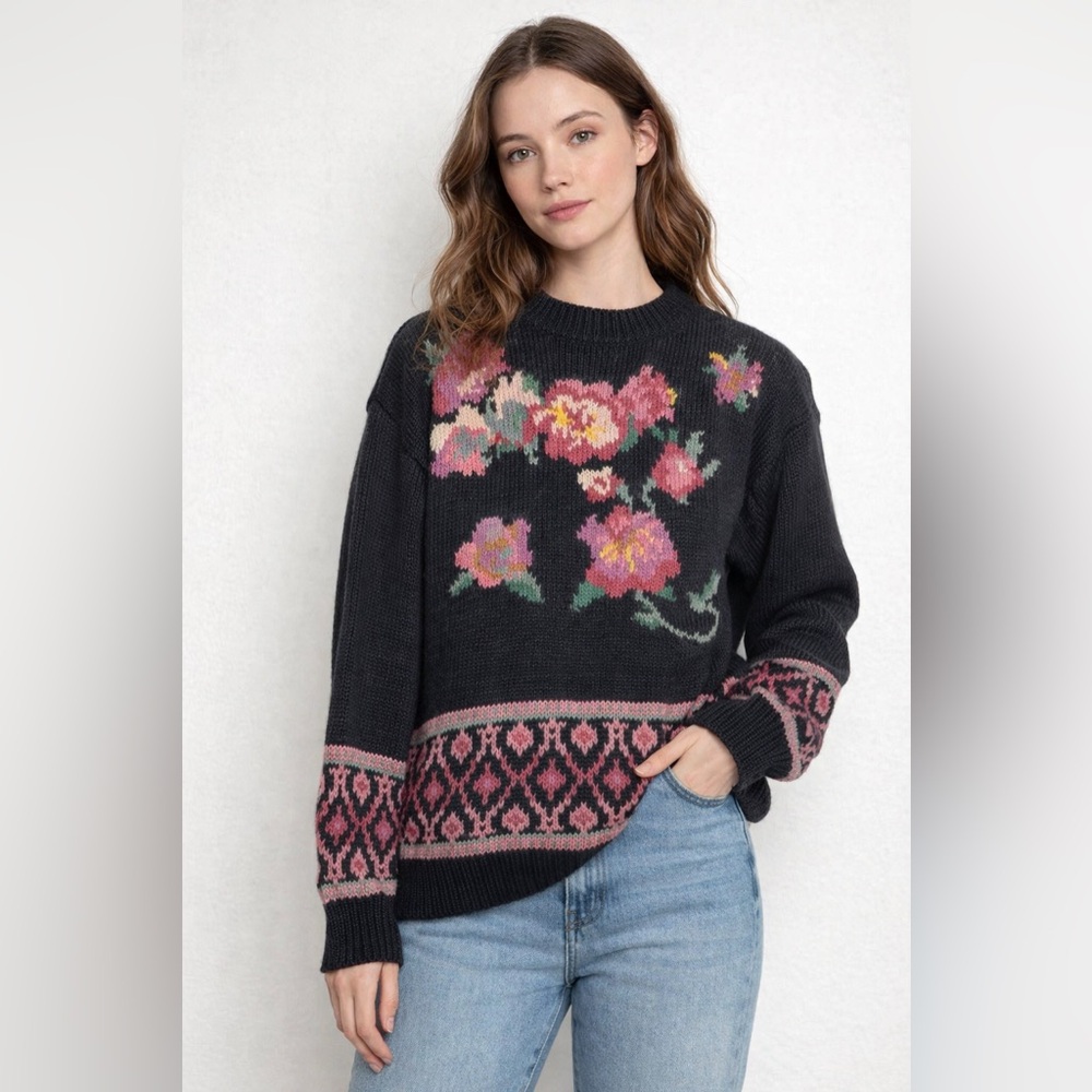 Vintage Hand Loomed Floral Intarsia Sweater Black Pink M/L Cottagecore 80s